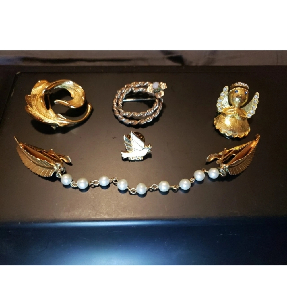Vtg Pins Brooches Sweater Clip Lot Of 5